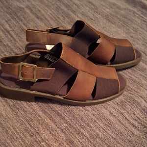 Elegant Brown Women's Sandals